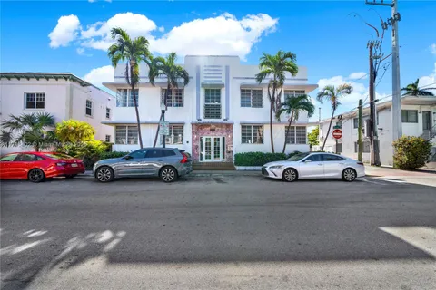 610 8th St # 102R, Miami Beach FL 33139