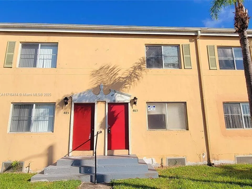 483 NW 84th Ln # 483, Miami FL 33150