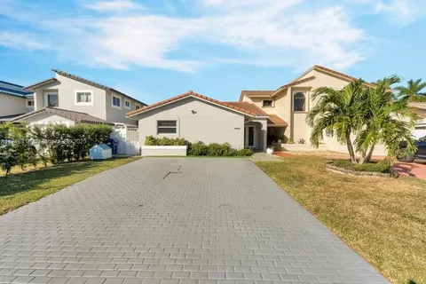 20154 W Lake Dr, Hialeah FL 33015