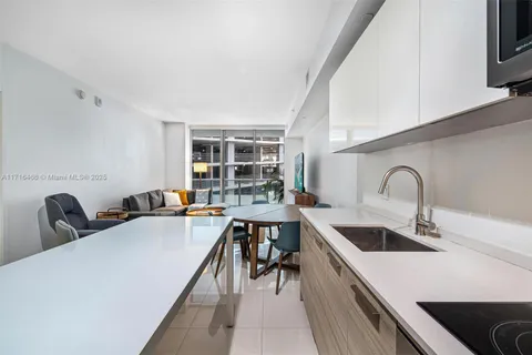 1300 Brickell Bay Dr # 700, Miami FL 33131