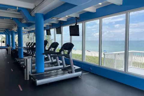 5401 Collins Ave # 614, Miami Beach FL 33140