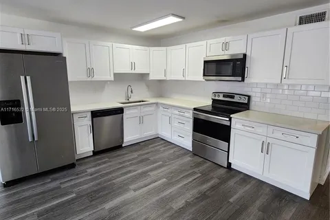 5601 NW 27th Ct # 5601, Lauderhill FL 33313