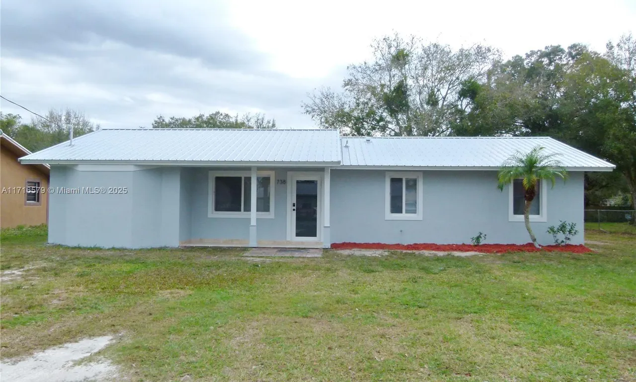 738 NW 21st Lane, Okeechobee FL 34972