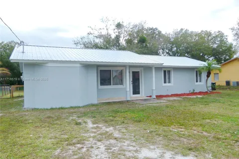 738 NW 21st Lane, Okeechobee FL 34972