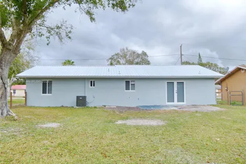 738 NW 21st Lane, Okeechobee FL 34972