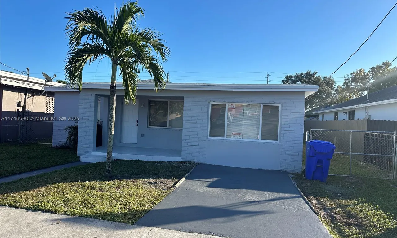 5738 Flagler St, Hollywood FL 33023