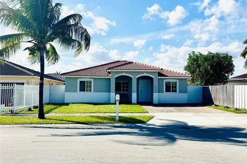 28324 SW 133rd Ave, Homestead FL 33033