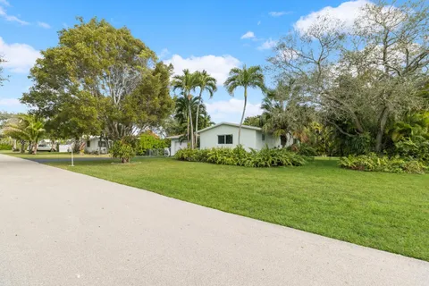 16941 SW 88TH AVENUE, Palmetto Bay FL 33157