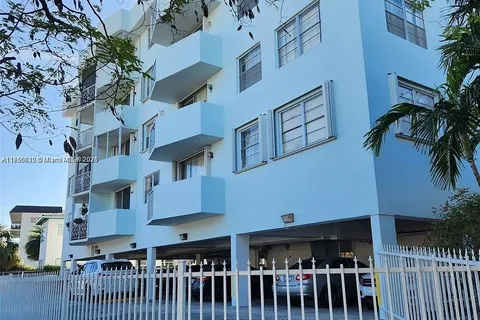 1990 Marseille Dr # 305, Miami Beach FL 33141