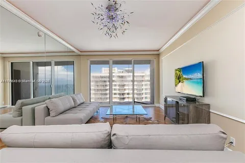 2030 S Ocean Dr # 2225, Hallandale Beach FL 33009