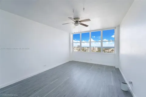 7441 Wayne Ave # 14G, Miami Beach FL 33141