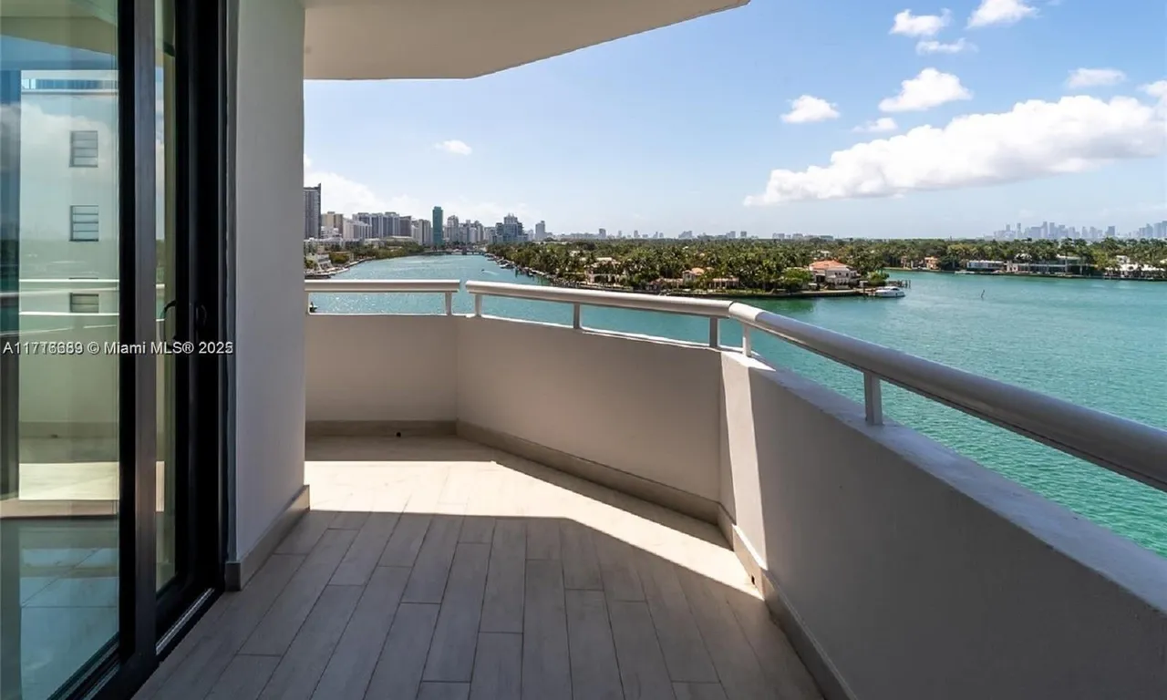 6830 Indian Creek Dr # 8E, Miami Beach FL 33141