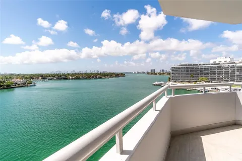 6830 Indian Creek Dr # 8E, Miami Beach FL 33141