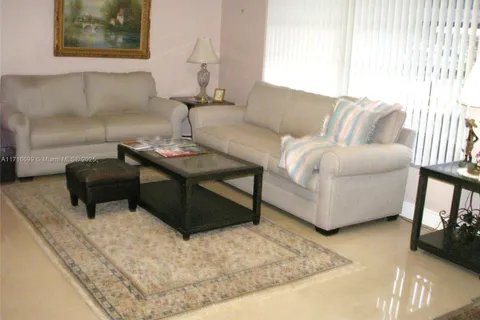 4723 NW 44th St, Tamarac FL 33319