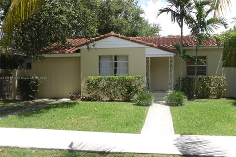 2235 Overbrook St, Miami FL 33133