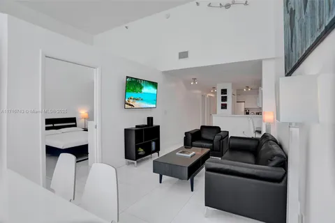 5445 Collins Ave # 14, Miami Beach FL 33140