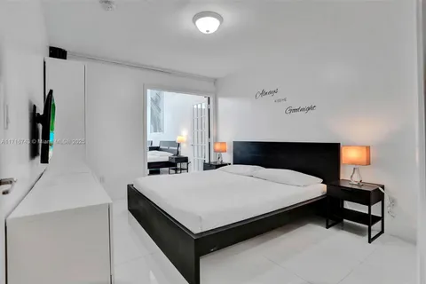 5445 Collins Ave # 14, Miami Beach FL 33140