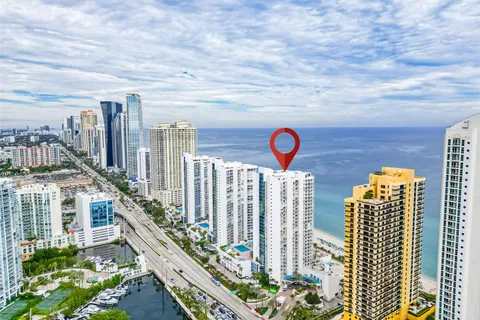 16425 Collins Ave # 212, Sunny Isles Beach FL 33160