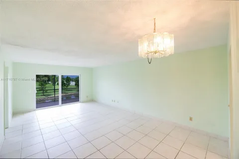 2431 SW 82nd Ave # 203, Davie FL 33324