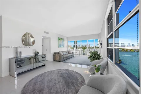 3 Island Ave # 10D, Miami Beach FL 33139