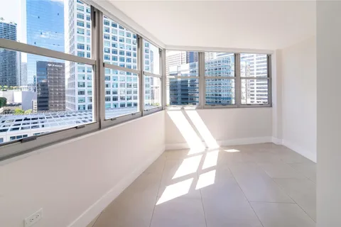 825 Brickell Bay Dr # 1448, Miami FL 33131