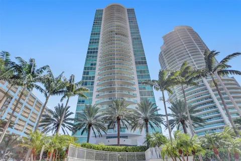 2101 Brickell Ave # 2506, Miami FL 33129