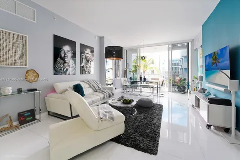 2100 Park Ave # 210, Miami Beach FL 33139