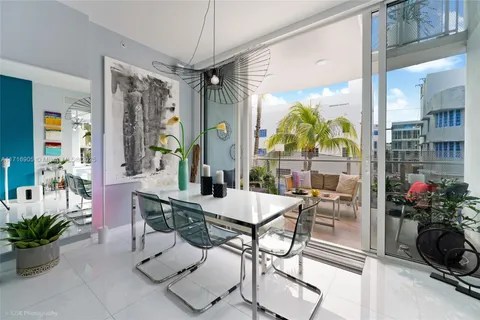 2100 Park Ave # 210, Miami Beach FL 33139