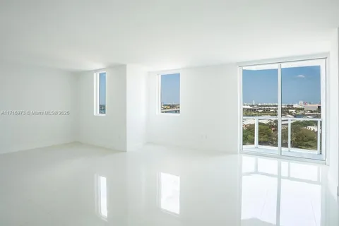 244 Biscayne Blvd # 2503, Miami FL 33132