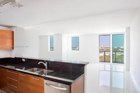 244 Biscayne Blvd # 2503, Miami FL 33132