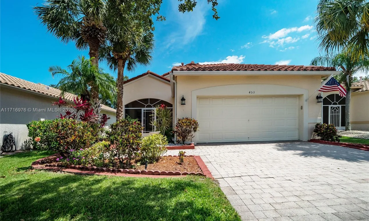 453 NW Lismore Ln, Port St. Lucie FL 34986