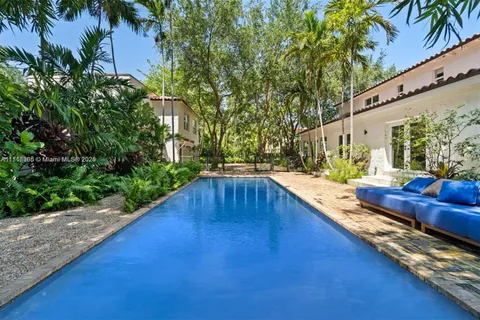 5812 Alton Rd, Miami Beach FL 33140