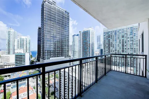 999 SW 1st Ave # 2402, Miami FL 33130