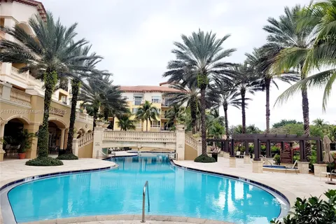 16100 Emerald Estates Dr # 289, Weston FL 33331