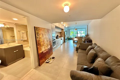 6620 Indian Creek Dr # 213, Miami Beach FL 33141