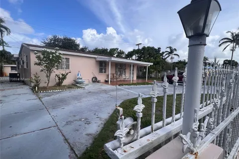 1440 N 71st Ave, Hollywood FL 33024