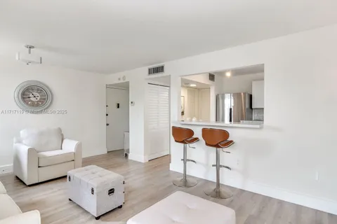 1250 Alton Rd # 3A, Miami Beach FL 33139