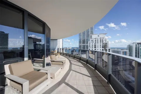 1000 Brickell Plz # 4402, Miami FL 33131