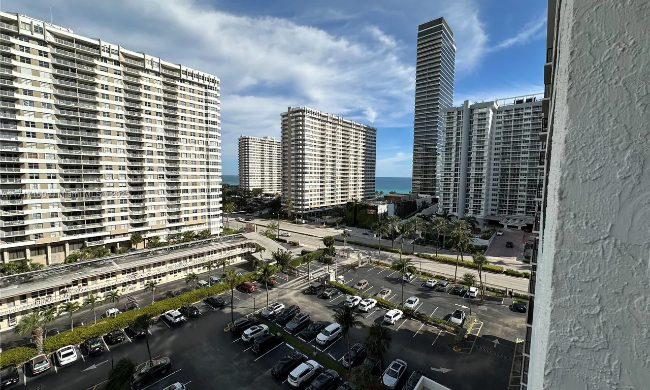 2049 S Ocean Dr # 1004, Hallandale Beach FL 33009