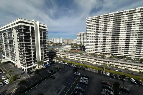 2049 S Ocean Dr # 1004, Hallandale Beach FL 33009