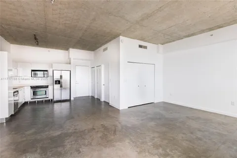 133 NE 2nd Ave # 3115, Miami FL 33132