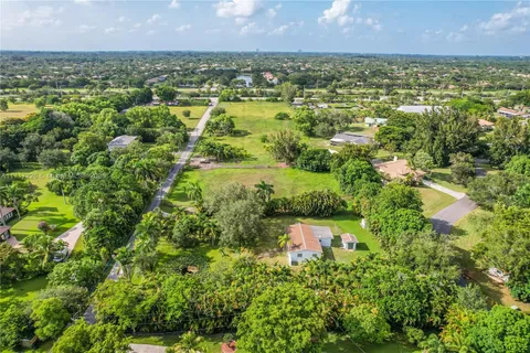 5100 SW 135th Ave, Southwest Ranches FL 33330