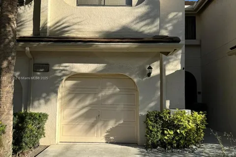 6350 W Longboat Ln W, Boca Raton FL 33433