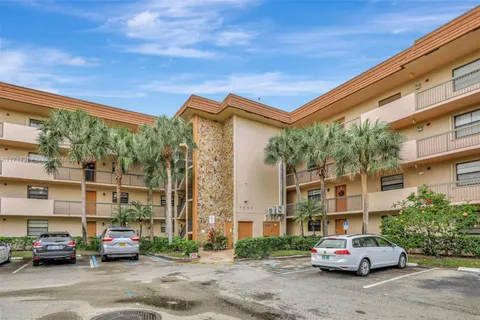 4940 E Sabal Palm Blvd # 110, Tamarac FL 33319