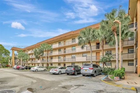 4940 E Sabal Palm Blvd # 110, Tamarac FL 33319