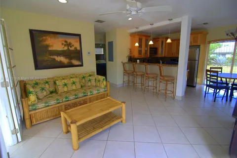 4557 Poinciana St, Lauderdale By The Sea FL 33308