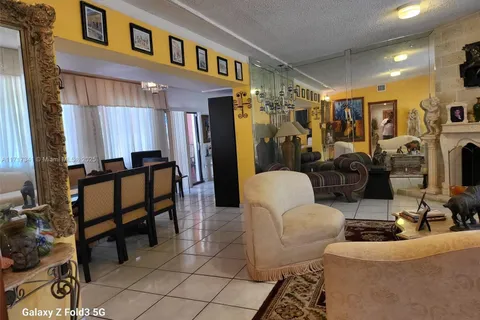 8000 SW 184th St, Cutler Bay FL 33157