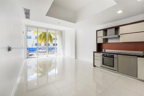 2100 Park Ave # 108, Miami Beach FL 33139