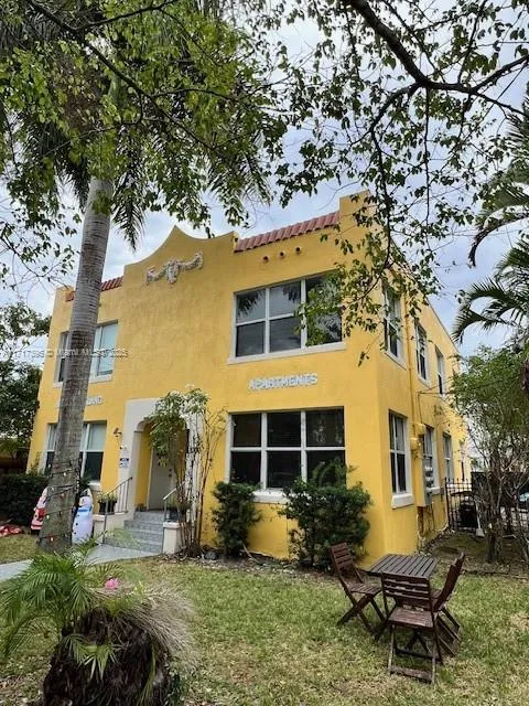 1000 SW 12th Ct # 3, Miami FL 33135