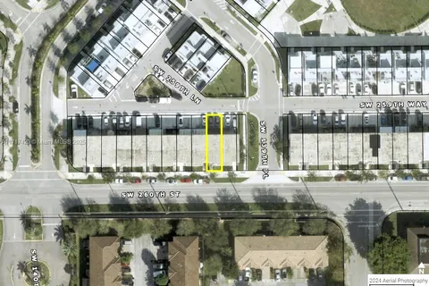 13966 SW 259th Way, Homestead FL 33032